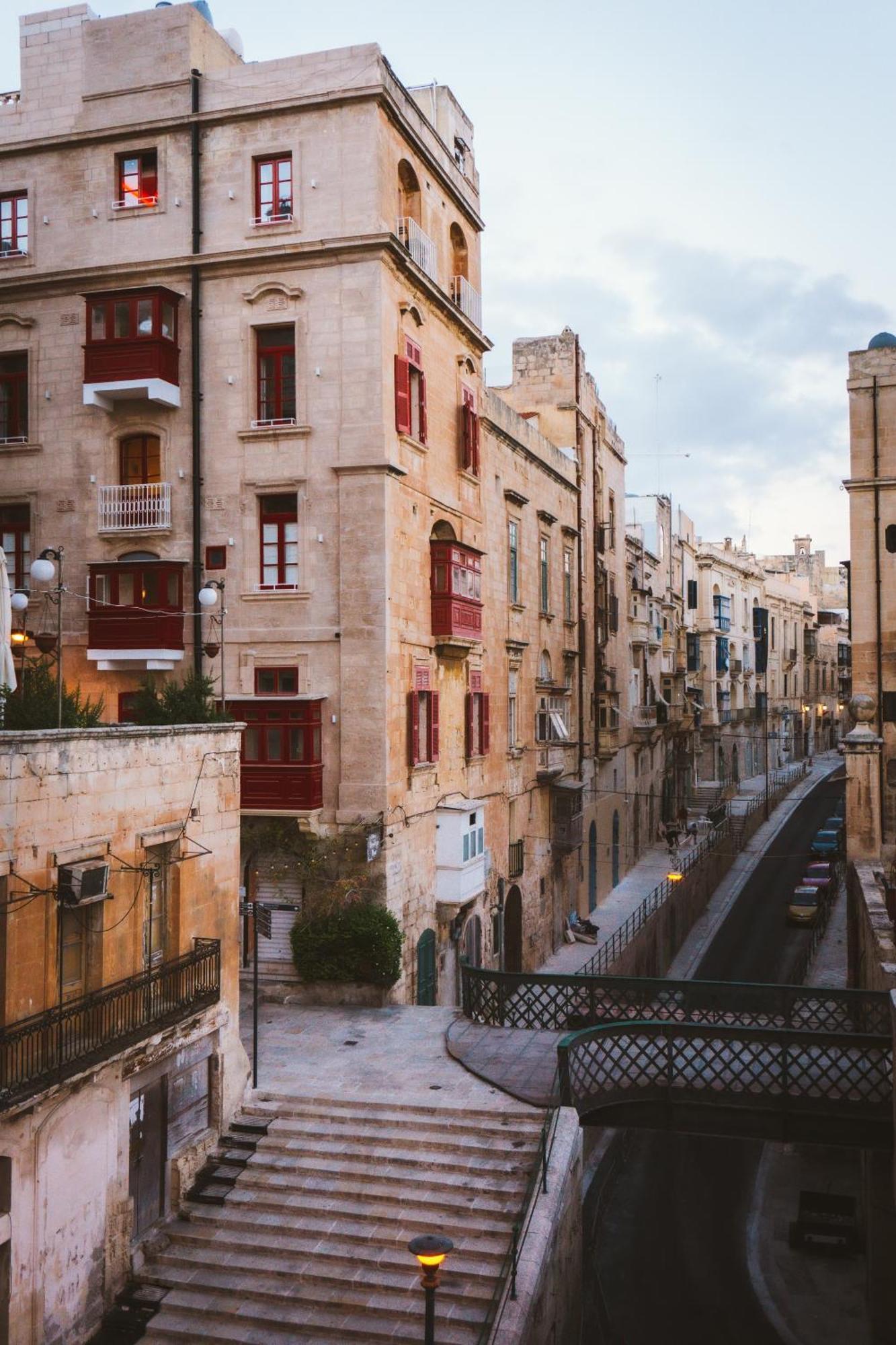 Comfortable 1Br Home With Maltese Balcony In Valletta By 360 Estates Ngoại thất bức ảnh